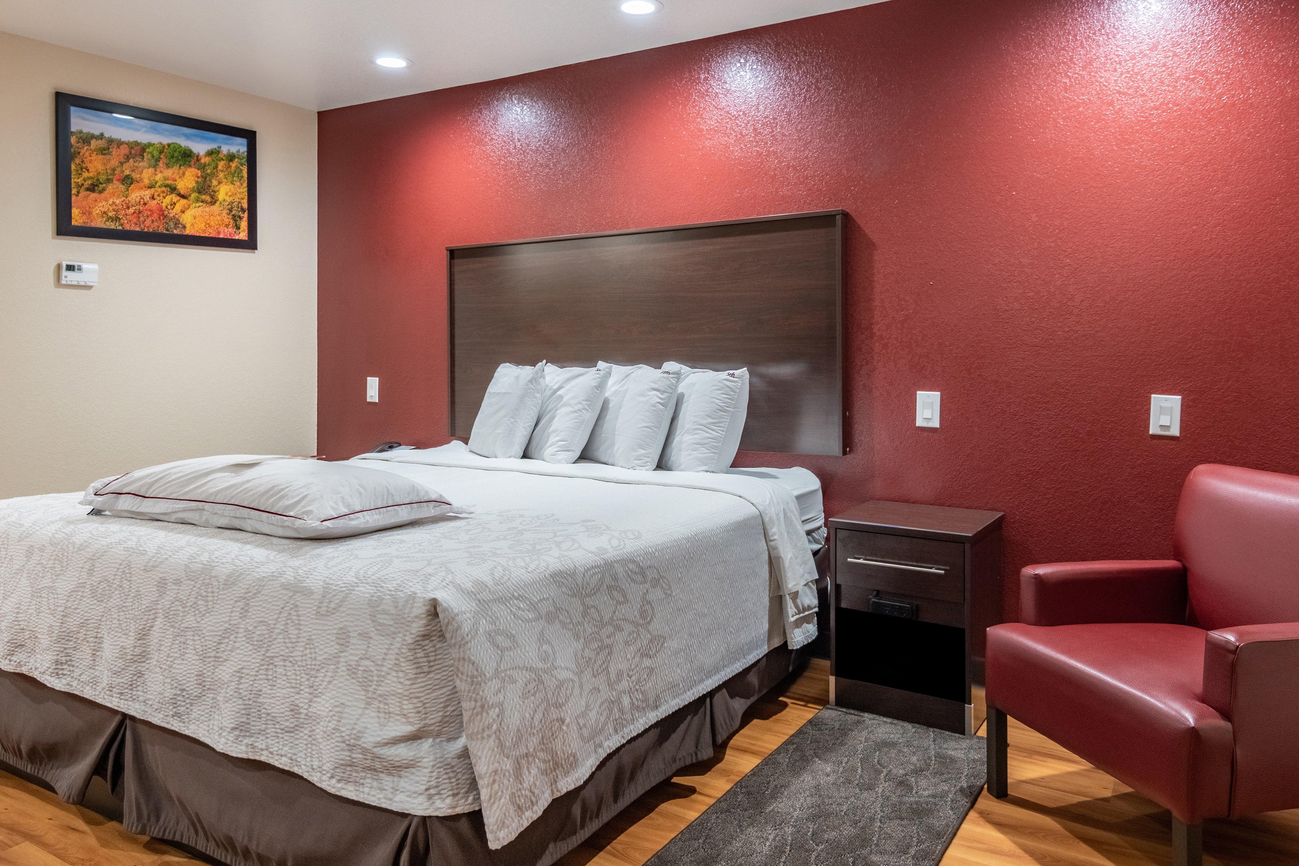 Red Roof Inn Plus+ Fort Worth - Burleson Exterior photo