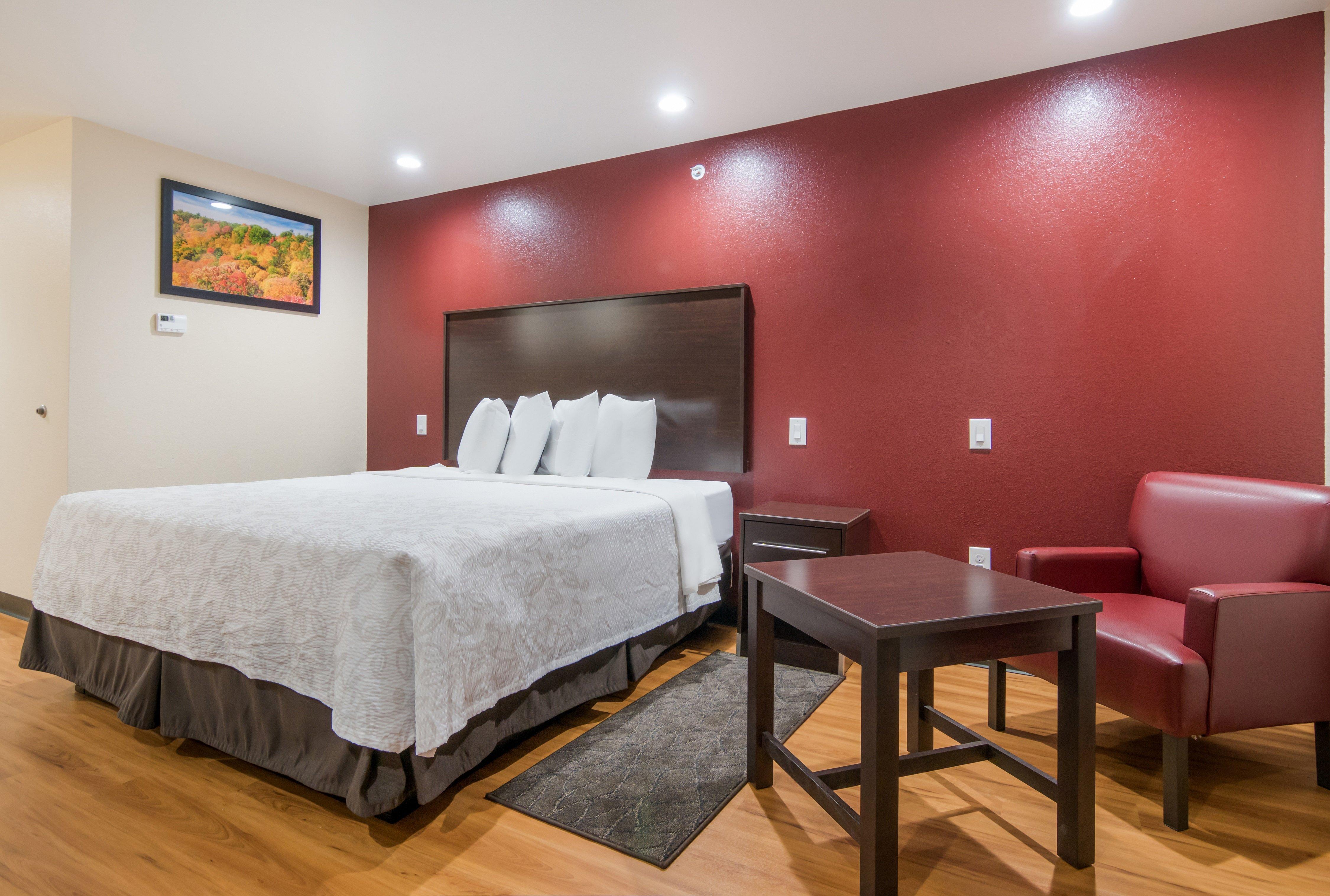 Red Roof Inn Plus+ Fort Worth - Burleson Exterior photo