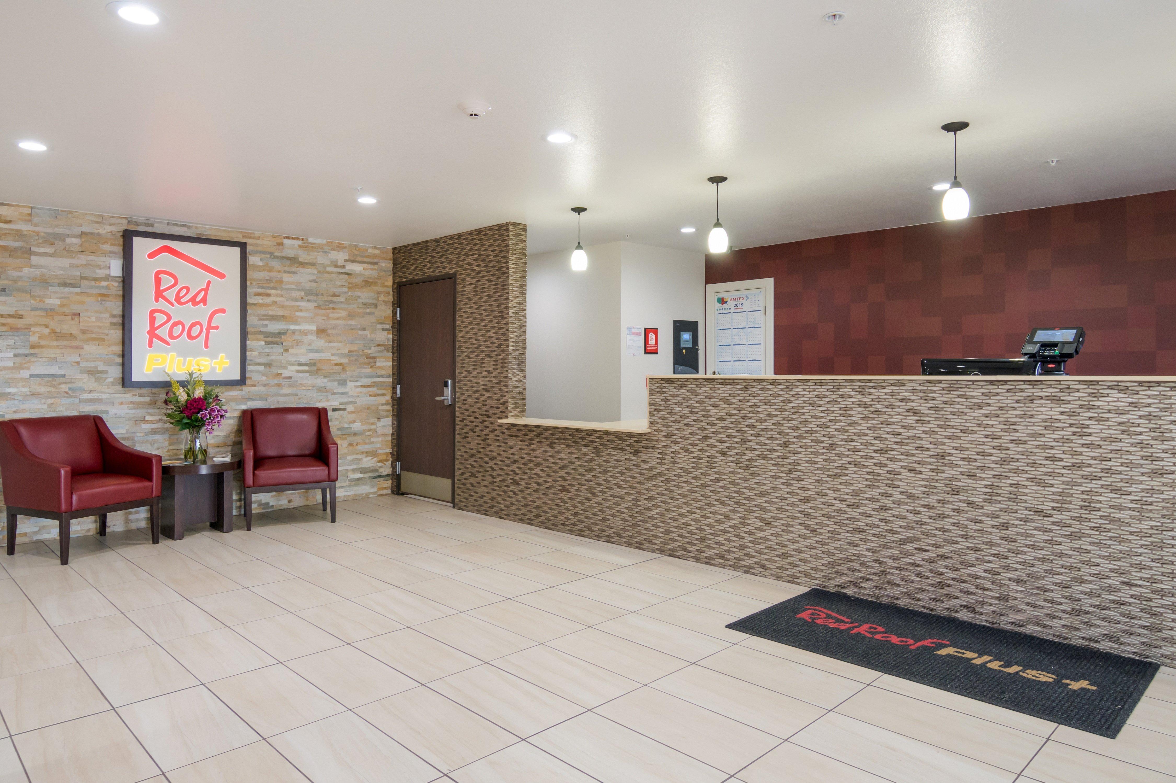 Red Roof Inn Plus+ Fort Worth - Burleson Exterior photo